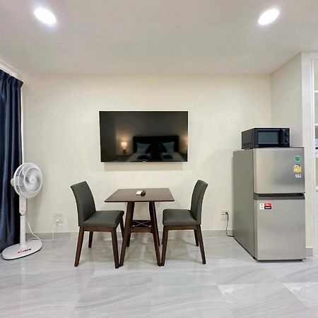 Studio Apartment Diana Estate Condominium Pattaya Exteriör bild