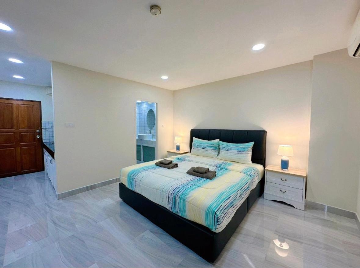 Studio Apartment Diana Estate Condominium Pattaya Exteriör bild
