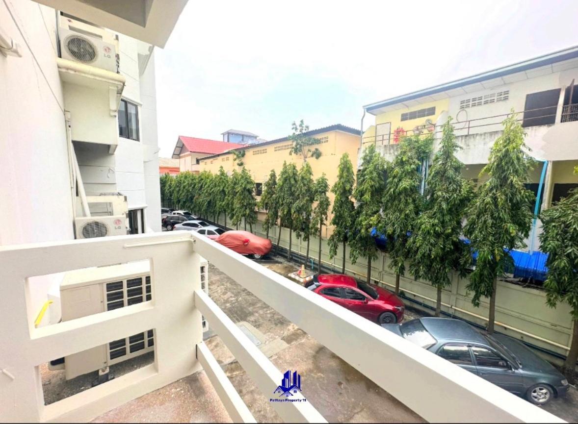 Studio Apartment Diana Estate Condominium Pattaya Exteriör bild